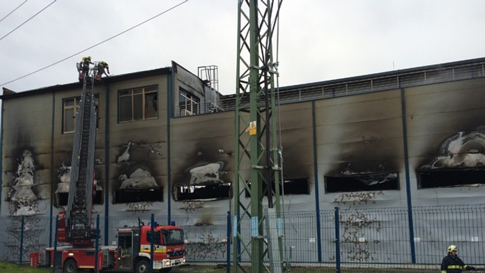 Požiar vo firme vo Fiľakovo.