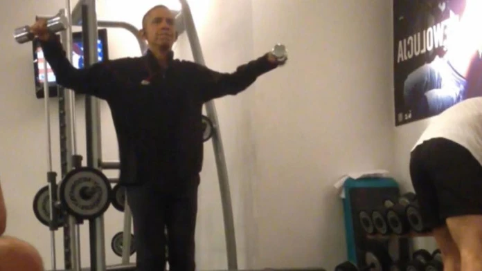 Obama v posilňovni