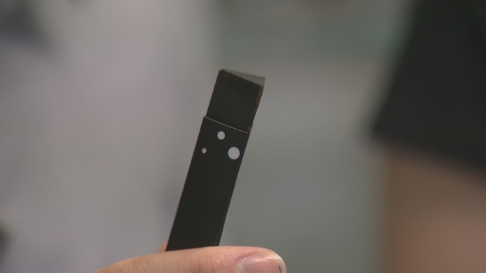 Mladí Košičania vyrábajú ekologické fixky na tabule