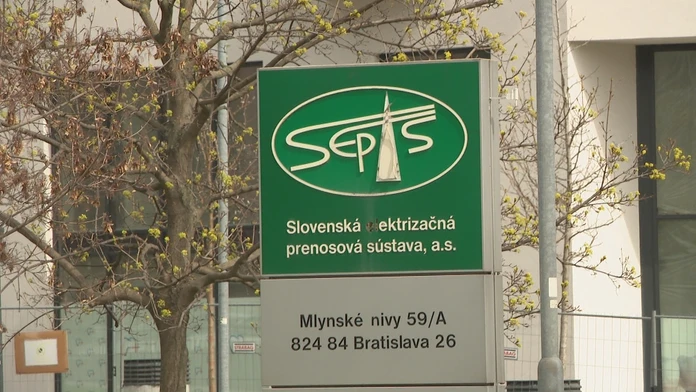Kontroverzný štátny nákup s Jánom Vaľom bol podľa SEPS v poriadku.
