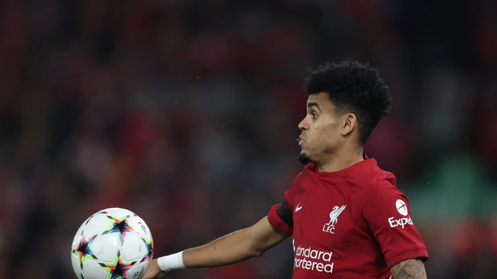 Zaplatili za neho desiatky miliónov, hrať však nebude pol roka. Liverpool čelí ďalšej nepríjemnosti