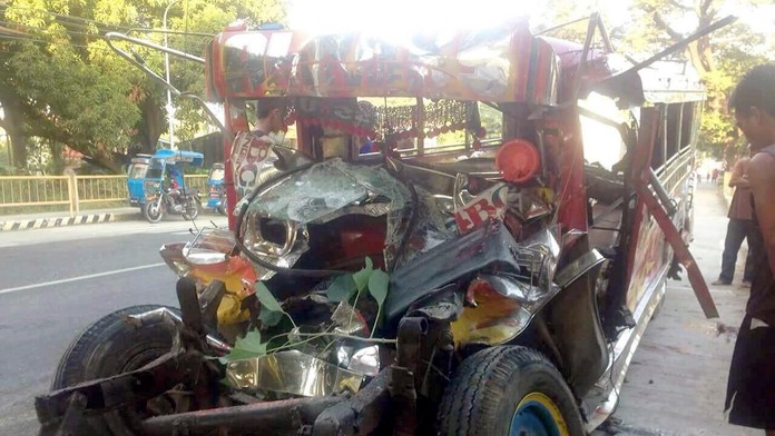 Perleťový oblak nad Trnavou