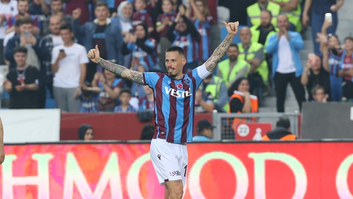 Marek Hamšík sa pri rozlúčke s fanúšikmi opäť neubránil slzám: "Boli to nezabudnuteľné chvíle"