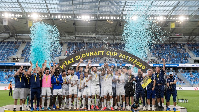 Hazal Kaya s ranou pod okom od synčeka