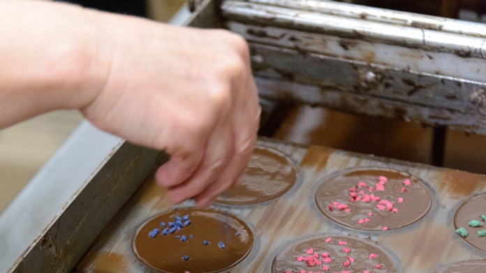 Výroba čokolády v nitrianskej firme.