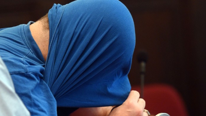 Odsúdený Sýrčan počas vyhlásenia verdiktu.