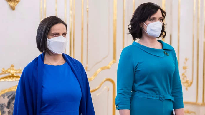 Mária Kolíková a Veronika Remišová.