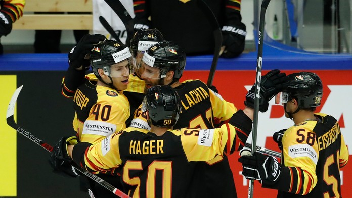 Nemci dlho bránili tesný náskok a v tretej tretine hrozili najmä z brejkov.