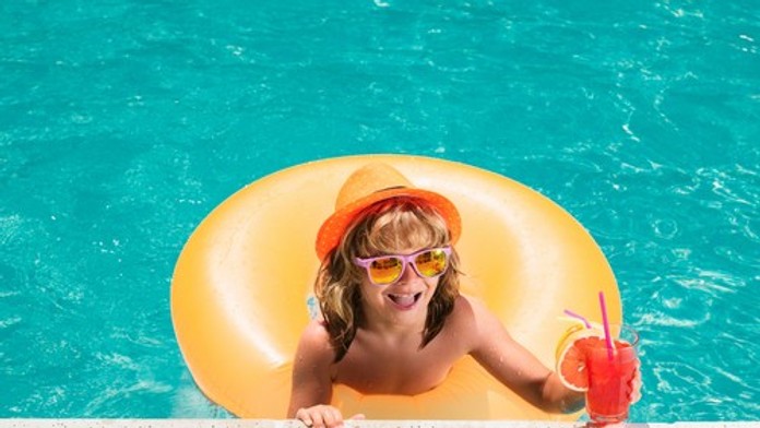 Osvieženie, ktoré môže deťom uškodiť. Odborníci varujú pred obľúbeným letným nápojom