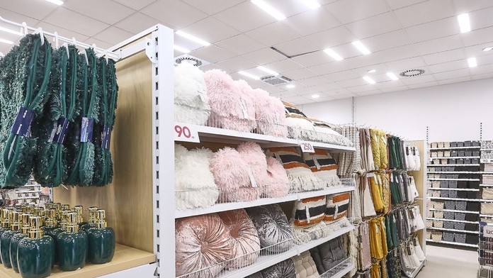 Stránka na sociálnej sieti sa vydáva za známy reťazec. Ľudí láka na podvodné súťaže