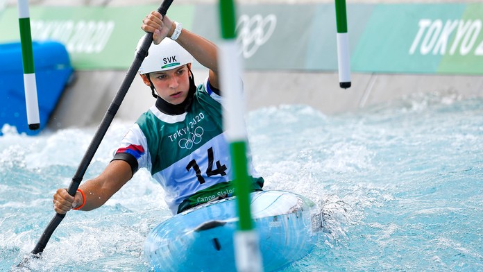Slovenská reprezentantka vo vodnom slalome Eliška Mintálová v kvalifikačnej jazde v kategórii K1 ženy počas XXXII. letných olymp