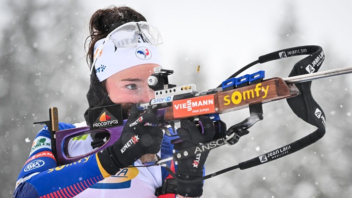 Lou Jeanmonnotová ovládla preteky s hromadným štartom napriek jednej chybe. Prekvapením pódium Bulharky