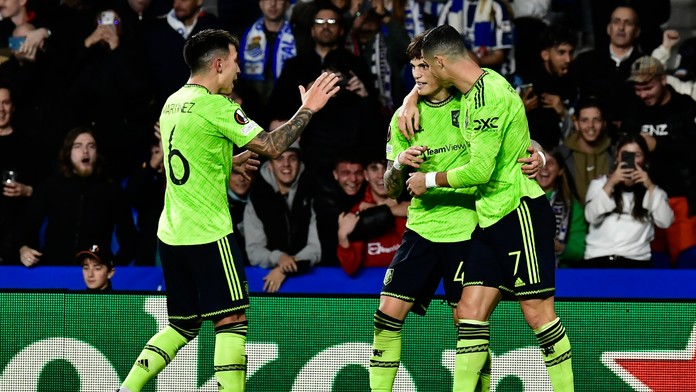 Vzor ako nik iný, tínedžer Manchestru predviedol Ronaldovu oslavu. Najskôr sa však spýtal, či môže