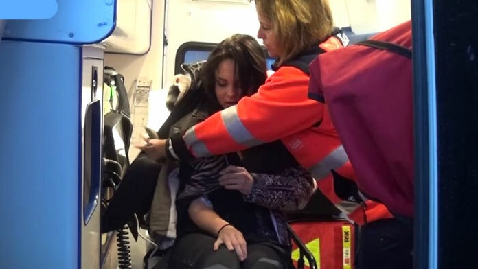 Jana Hrmová v sanitke