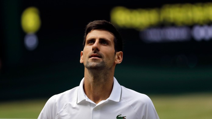 Tenista Novak Djokovič vo finále Wimbledonu.