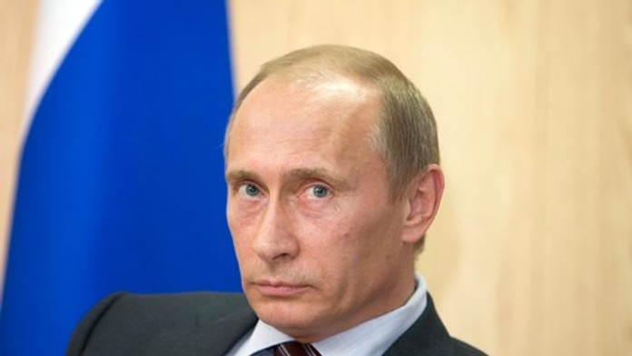 Ruská ekonomika sa prepadá. Putin priznáva existenčnú hrozbu