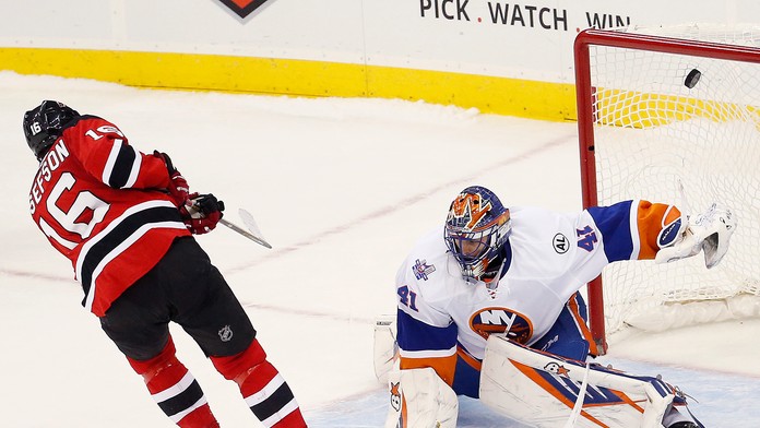 Švéd Jacob Josefson prekonáva Jaroslava Haláka.