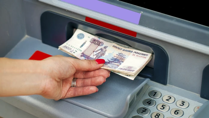 EÚ zintenzívňuje sankcie. Zo SWIFT-u vylúči sedem ruských bánk