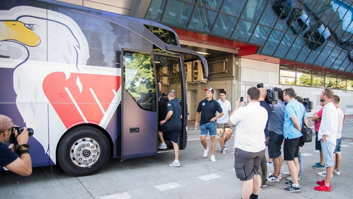 Hráči HC Slovan Bratislava odchádzajú na letnú prípravu do českých Litoměříc.