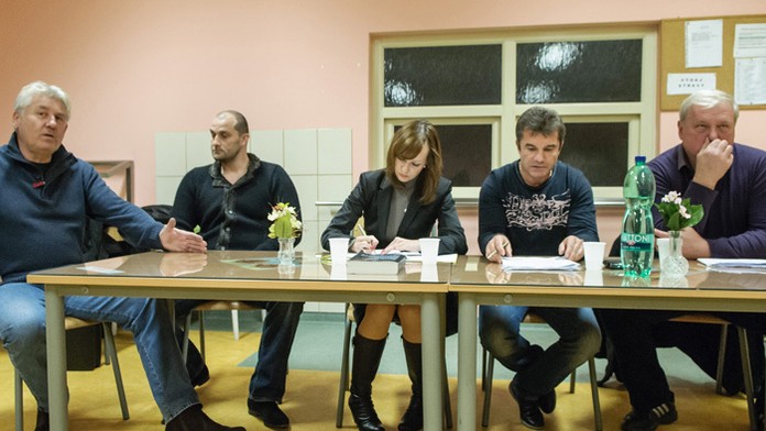 Norbert Bödör ( na snímke druhý zľava).