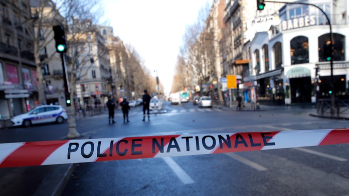 Miesto útoku v Paríži uzavreli
