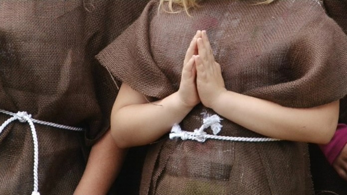 19 SN Detski mnisi.transferweb_jpg_bez_watermarku_1.jpg