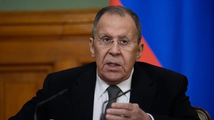 Je to rovnaké ako za Bidena. Lavrov tvrdí, že USA sa napriek vyhláseniam správajú k Rusku stále nepriateľsky