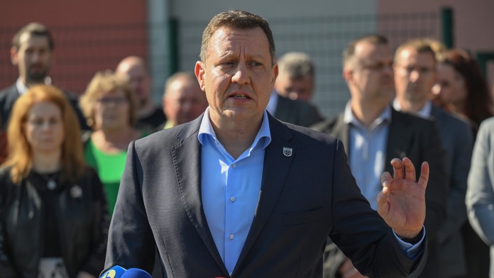 Na snímke špeciálny prokurátor Daniel Lipšic a ďalší prokurátori ÚŠP.