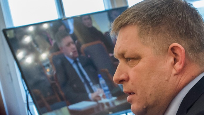 Koniec vzťahu Ondro už vie, čo sa medzi Emou a Alexom deje.mp4