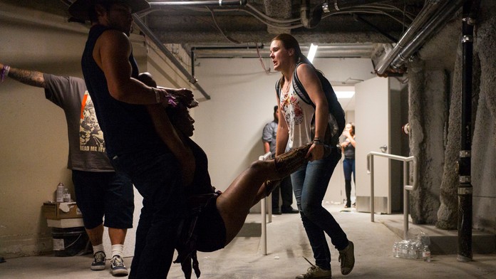 Dán Christian Eriksen (vpravo) jasá po góle v sieti Čiernej Hory v kvalifikácii MS 2018.