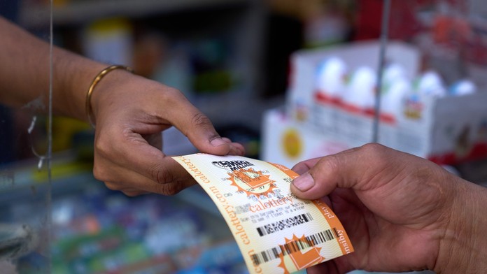 K najvyššiemu jackpotu tohto roka sa prihlásil výherca. Prezradil, čo bude prvá vec, ktorú si kúpi