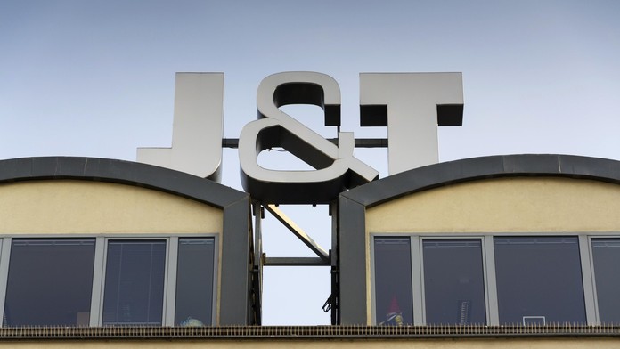 J&T predáva 365.bank vlastníkovi ďalšej známej banky pôsobiacej na Slovensku