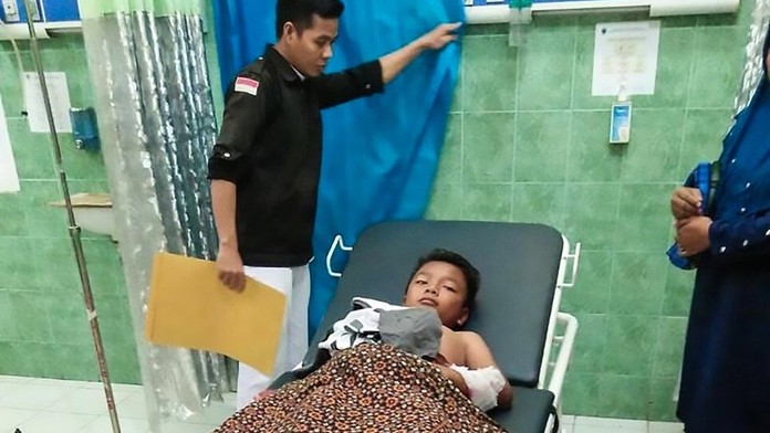 Indonézskeho chlapca napadol krokodíl