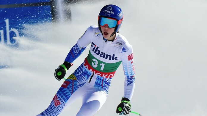 Ante Rebič z AC Milána oslavuje gól proti Udinese.