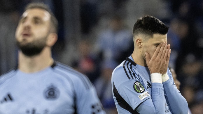 Slovan podal výborný výkon, ale zlyhal v zakončení. „Belasí“ vstúpili do Konferenčnej ligy tesnou prehrou