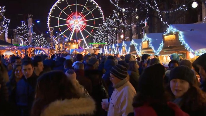 Varovanie pred útokom teroristov v Európe. Cieľom by mali byť vianočné trhy