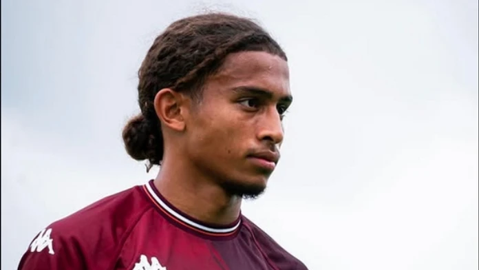Tahirys Dos Santos