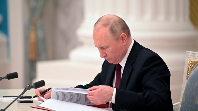 Putin oznámil tri podmienky, po splnení ktorých ukončí vojnu na Ukrajine