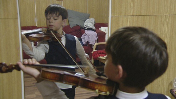 Malý husľový virtuóz Teo Gertler.