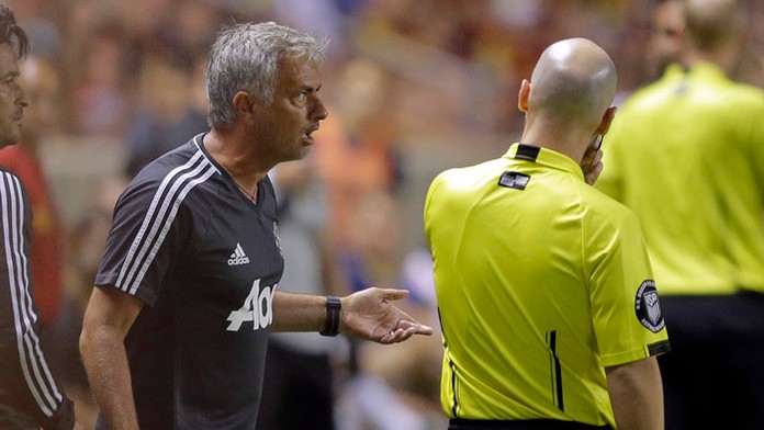 Tréner Manchesteru United José Mourinho.