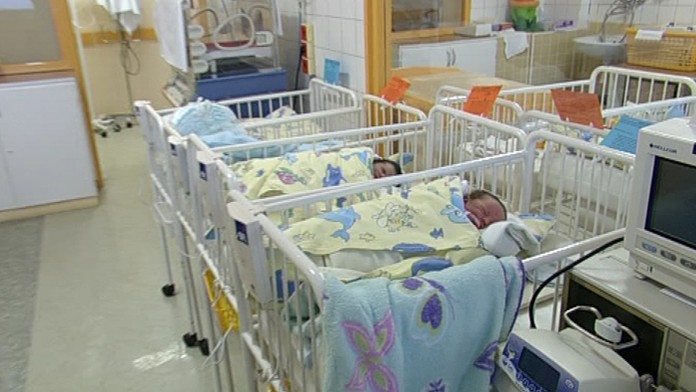 Reflex, nástrihy pri pôrode