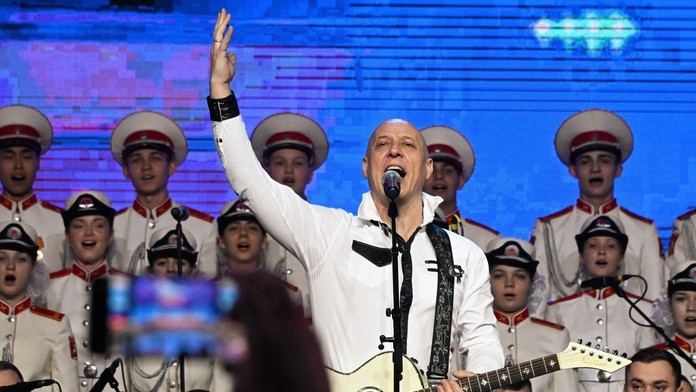 Z Rusi matičky štartujú Sarmatičky na Spojené štátiky. Ruský spevák v klipe zavelil do ideologického boja