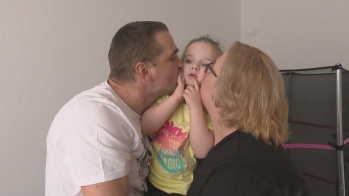 Vysnívaná delfinoterapia sa skončila po pár dňoch. Slovenskú rodinu na Ukrajine zaskočila vojna