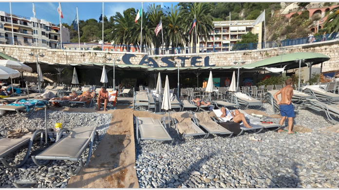 Z tejto promenády spadol mladý Severný Ír.