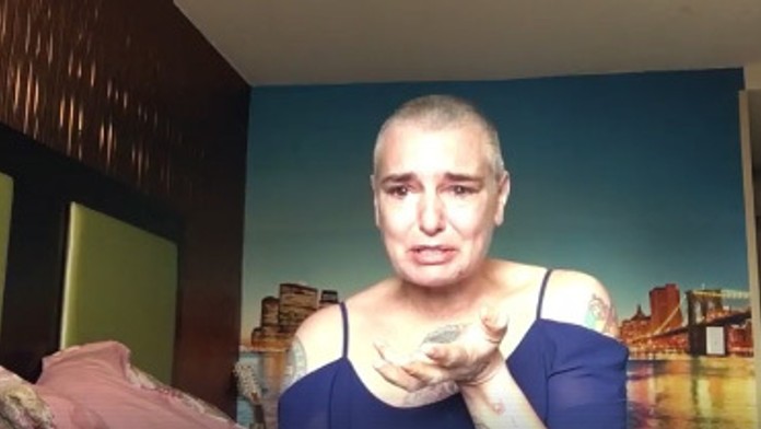Po srdcervúcom videu Sinead O´Connor skončila speváčka na psychiatrii
