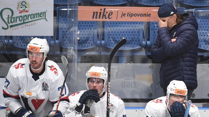 Hamšík v súboji o loptu proti Škótsku.