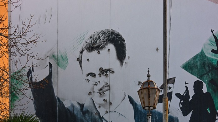 Bašár Asad tvrdí, že zo Sýrie neutiekol, vraj bol evakuovaný na žiadosť Moskvy