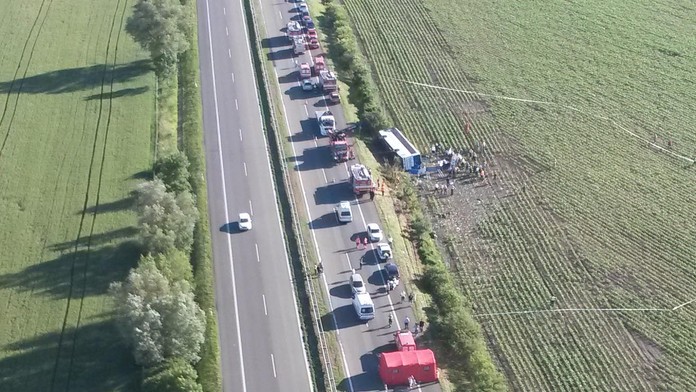 Letecké zábery na tragédiu pri Piešťanoch.