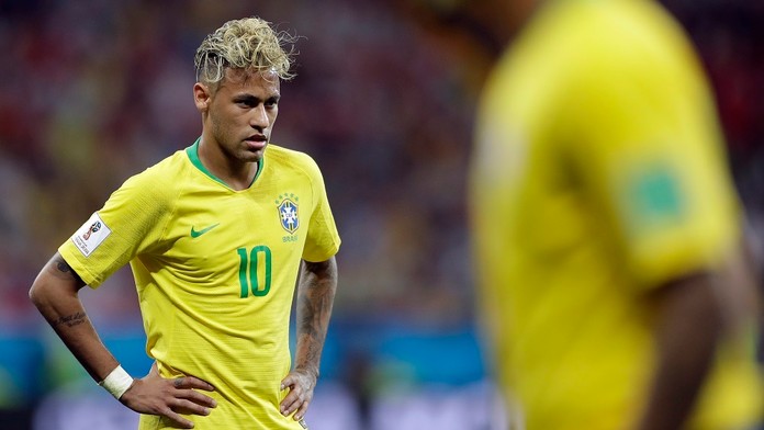 Sklamaný Neymar. Nepomohol ani nový účes.