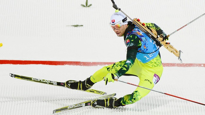 Biatlonista Matej Kazár na archívnej snímke.